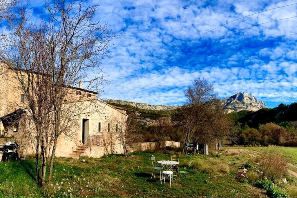 Maison A Aix En Provence Au Pied De La Sainte Victoire Beaurecueil Exterior foto